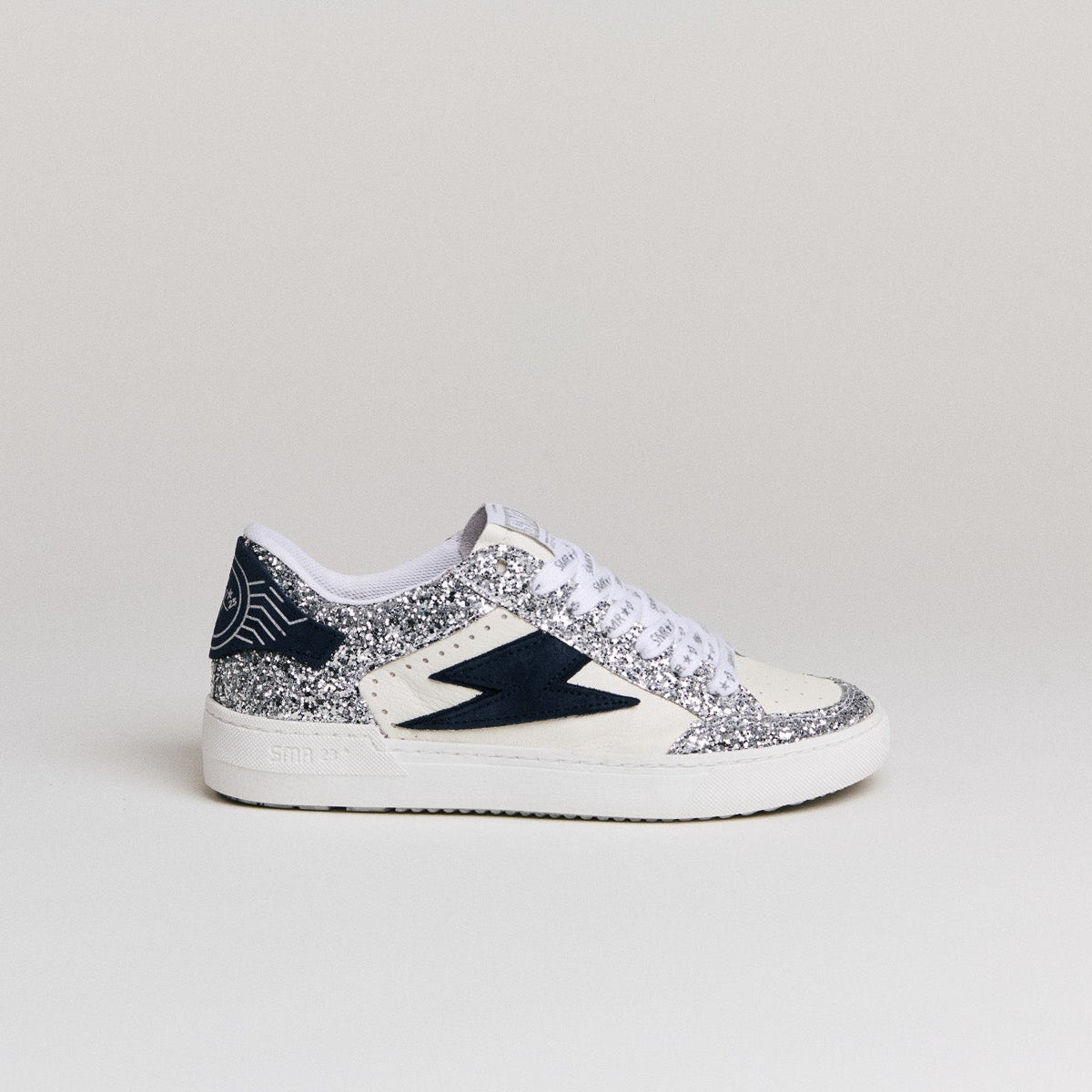 Sneakers Semerdjian Noubar D607 en cuir blanc avec éclair signature argent